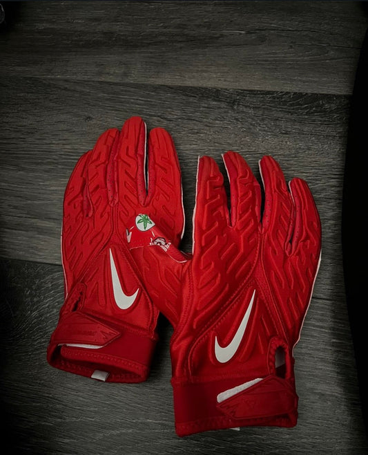 custom Nike Vapor Jet “Ohio State Buckeyes” Louis Vuitton-inspired Player Exclusive (PE) receiver gloves.