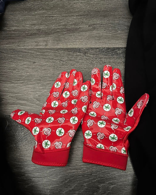 custom Nike Vapor Jet “Ohio State Buckeyes” Louis Vuitton-inspired Player Exclusive (PE) receiver gloves.